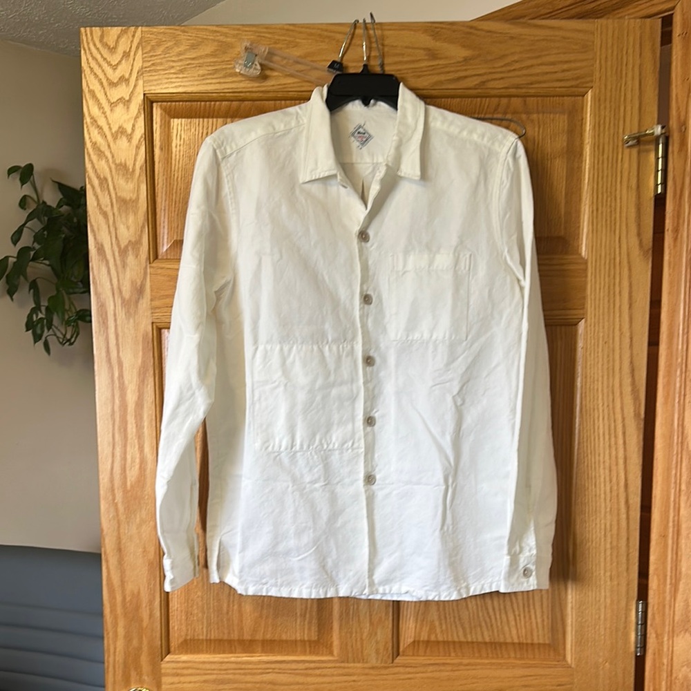 Xacus White Lightweight Shirt for Effortless Style
